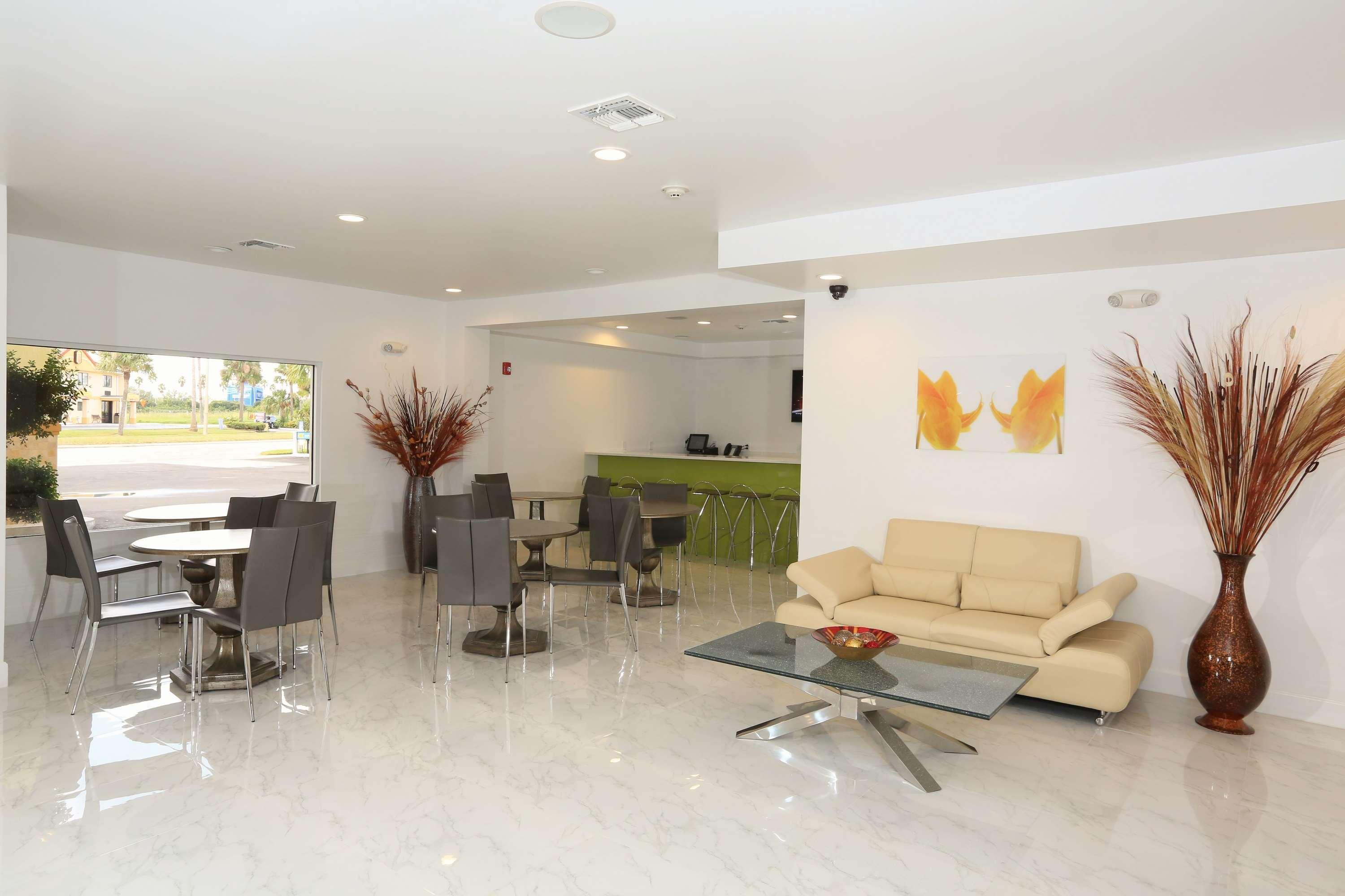 Hotel Surestay Plus By Best Western International Drive Orlando