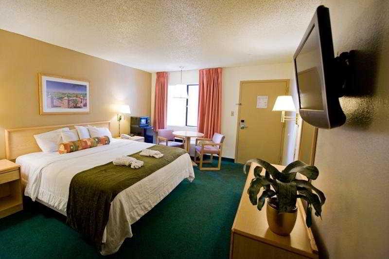 Hotel Surestay Plus By Best Western International Drive